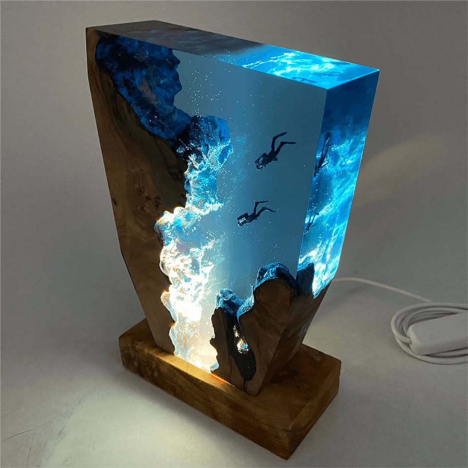Diver frozen in light, Night Light, Scuba Diving Deep Sea Exploration（ Best Gift 🎁 ）🔥