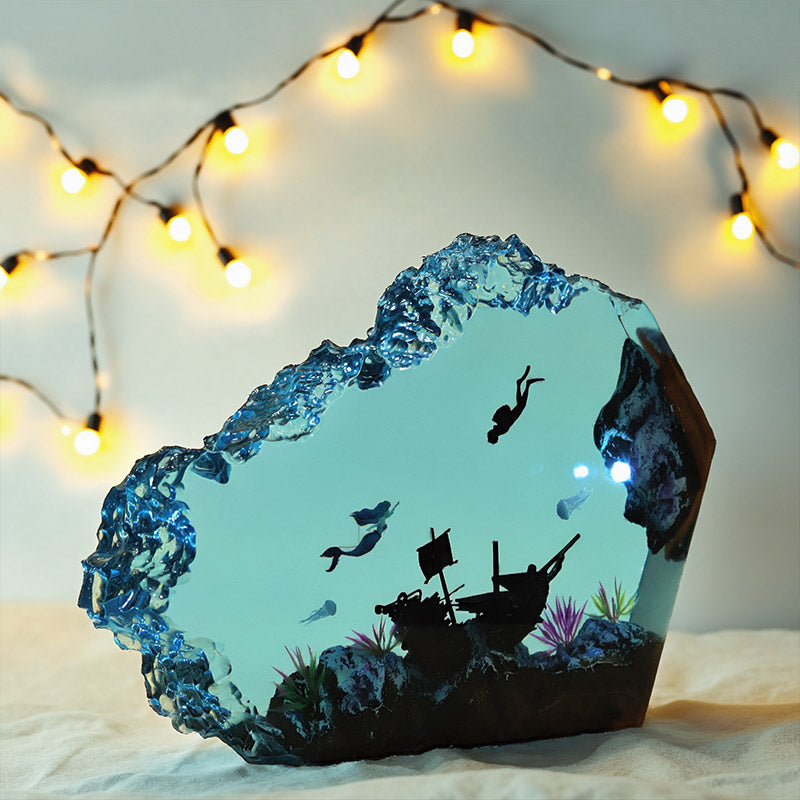 Mermaid & Diver Ocean-Themed Resin Lamp Handmade Epoxy Decor for Living Room