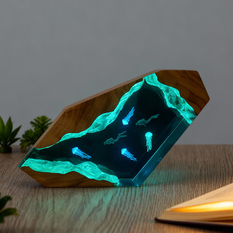 Diver & Jellyfish Resin Lamp Handmade Sea-Themed Night Light for Home Decor