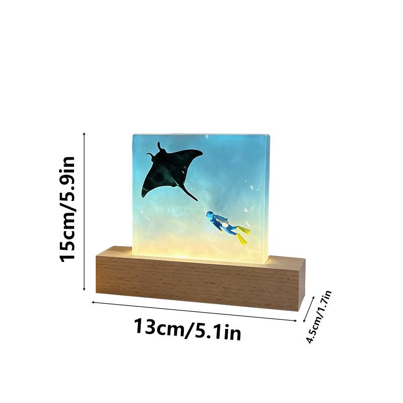 Oceanic Romance Resin Lamp - Manta Ray & Diver Night Light