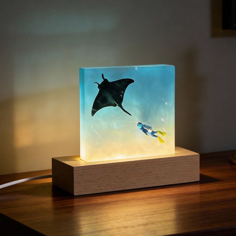 Oceanic Romance Resin Lamp - Manta Ray & Diver Night Light