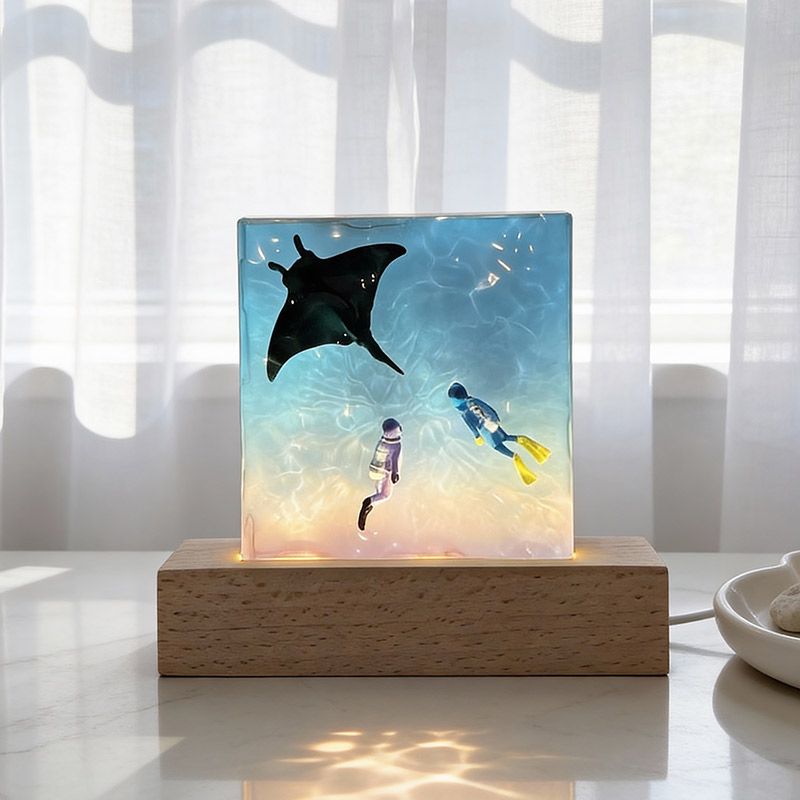 Oceanic Romance Resin Lamp - Manta Ray & Diver Night Light