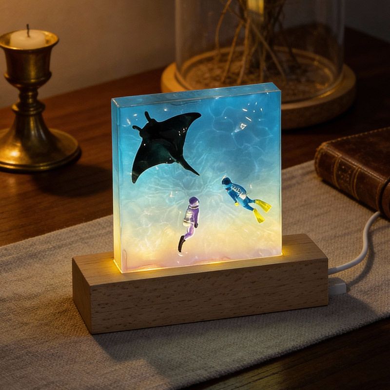 Oceanic Romance Resin Lamp - Manta Ray & Diver Night Light