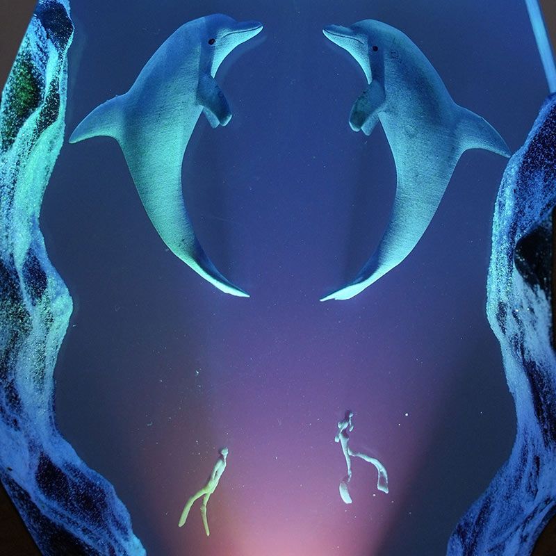 Dolphin & Diver Resin Lamp – Handcrafted Night Light for Bedroom