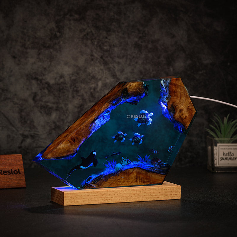 Orca & Turtle Resin Lamp Ocean-Themed Epoxy Night Light for Bedroom Decor