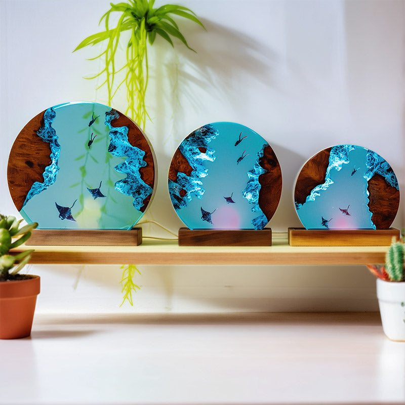 Diver & Manta Ray Resin Lamp Ocean Theme Circular Night Light for Bedside Decor