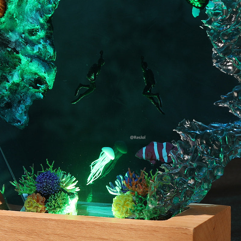 Diver Couple & Manta Ray Resin Lamp Artisanal Night Light for Christmas Gift