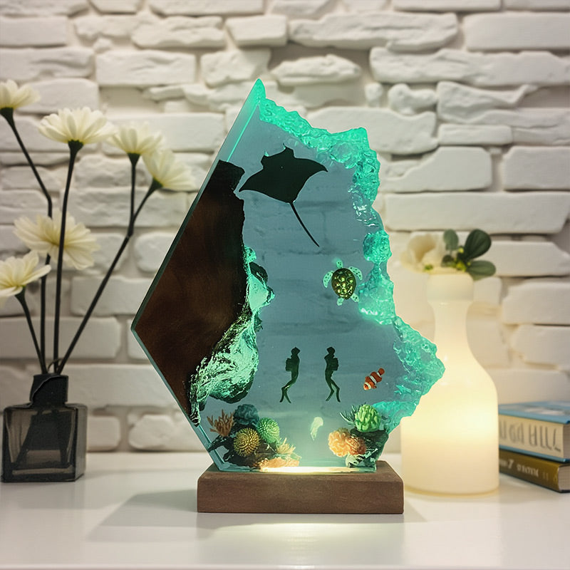 Diver Couple & Manta Ray Resin Lamp Artisanal Night Light for Christmas Gift