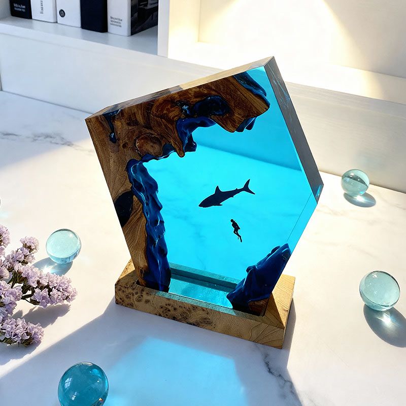 Shark & Diver Resin Lamp Ocean-Themed Handcrafted Night Light for Bedroom